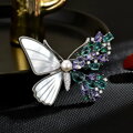 Broszką Motyl 3034